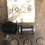 NOS Moraine Master Cylinder Kit.jpg